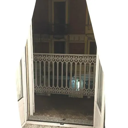 Lägenhet Big Bang Turin